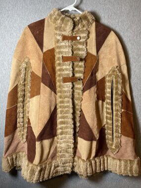 Vintage Suede Leather Patchwork Poncho Cape Faux Fur Trim Boho Hippie Mexico